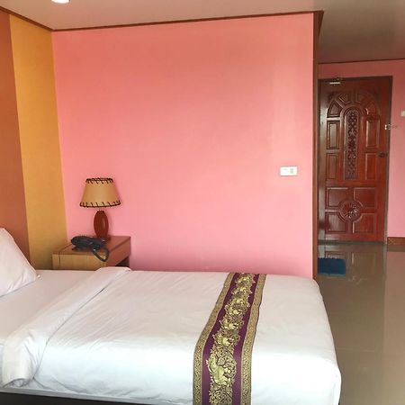 Toh Buk Seng Ayutthaya Hotel Esterno foto