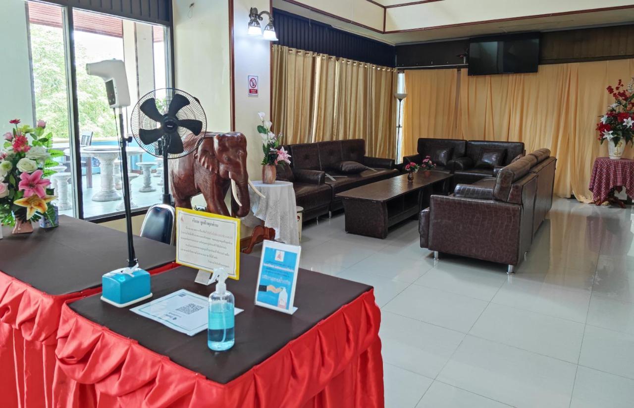 Toh Buk Seng Ayutthaya Hotel Esterno foto
