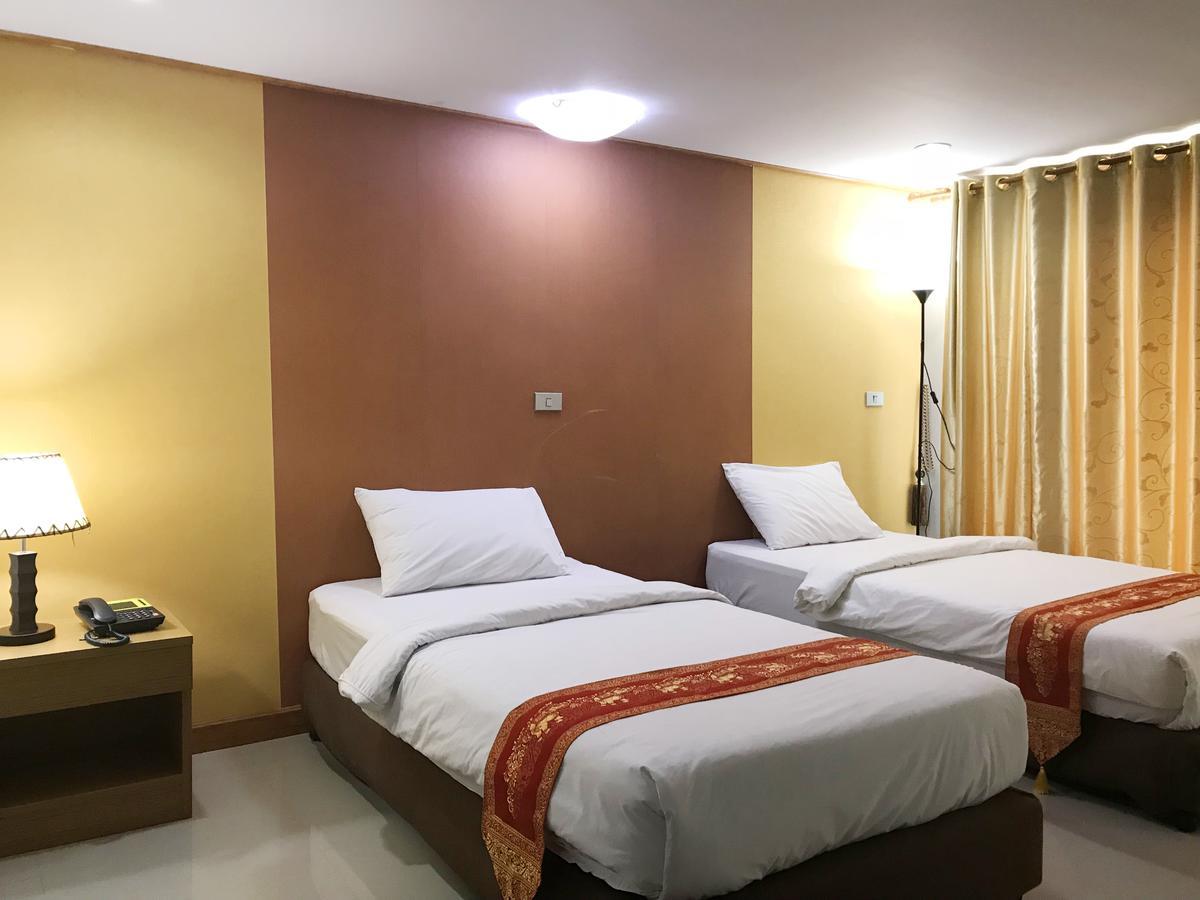 Toh Buk Seng Ayutthaya Hotel Esterno foto