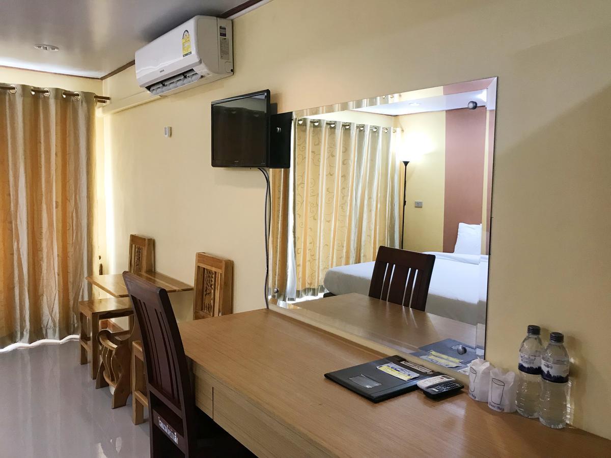 Toh Buk Seng Ayutthaya Hotel Esterno foto
