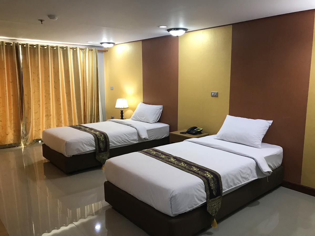 Toh Buk Seng Ayutthaya Hotel Esterno foto