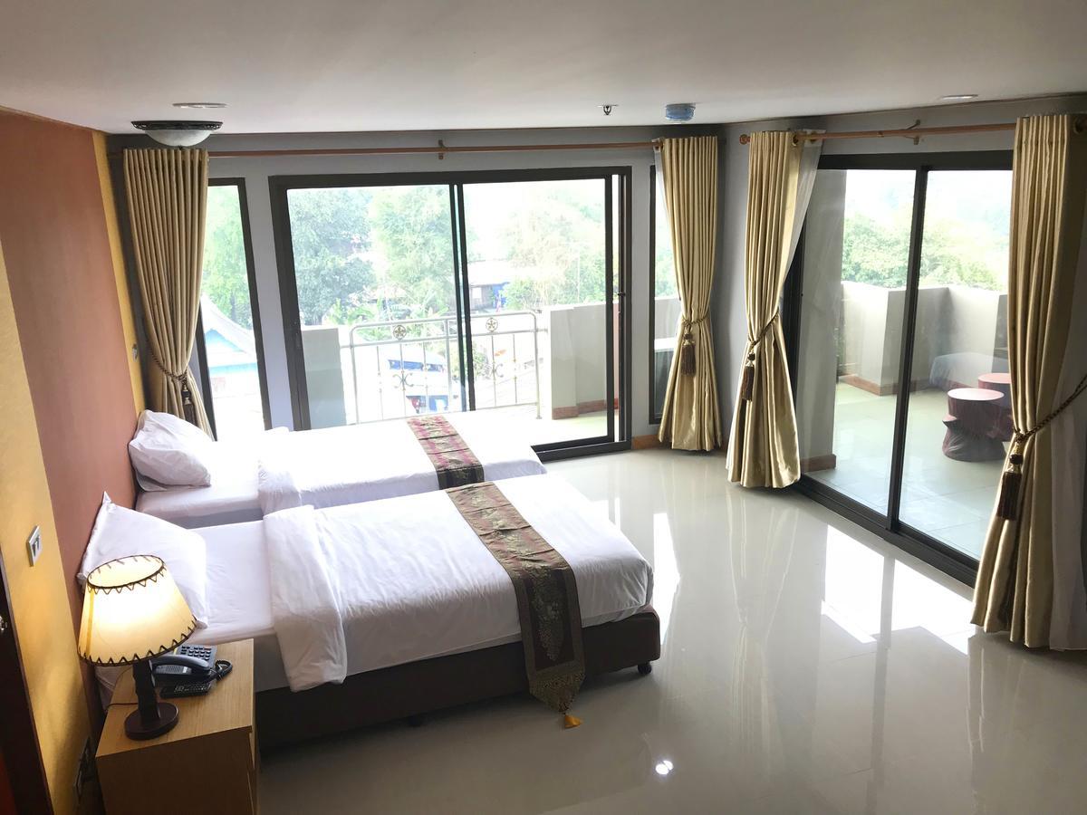 Toh Buk Seng Ayutthaya Hotel Esterno foto