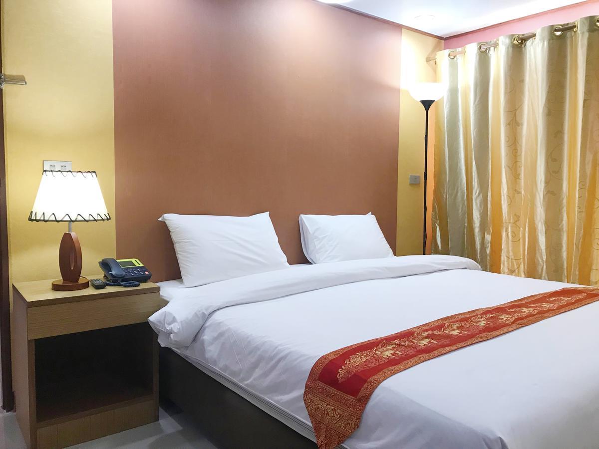 Toh Buk Seng Ayutthaya Hotel Esterno foto