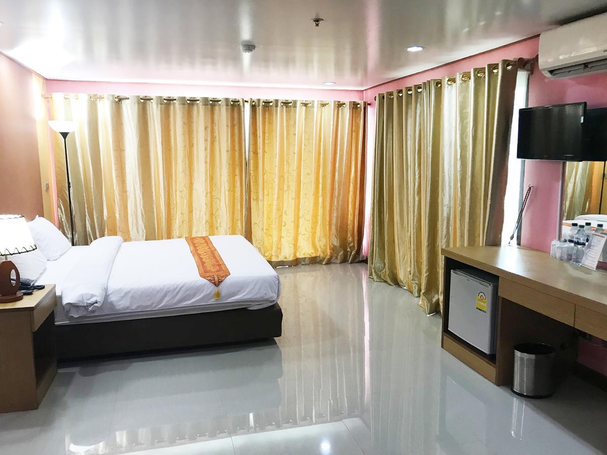 Toh Buk Seng Ayutthaya Hotel Esterno foto