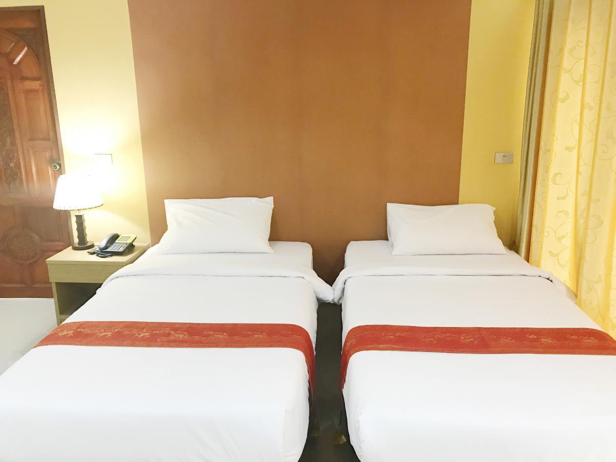 Toh Buk Seng Ayutthaya Hotel Esterno foto