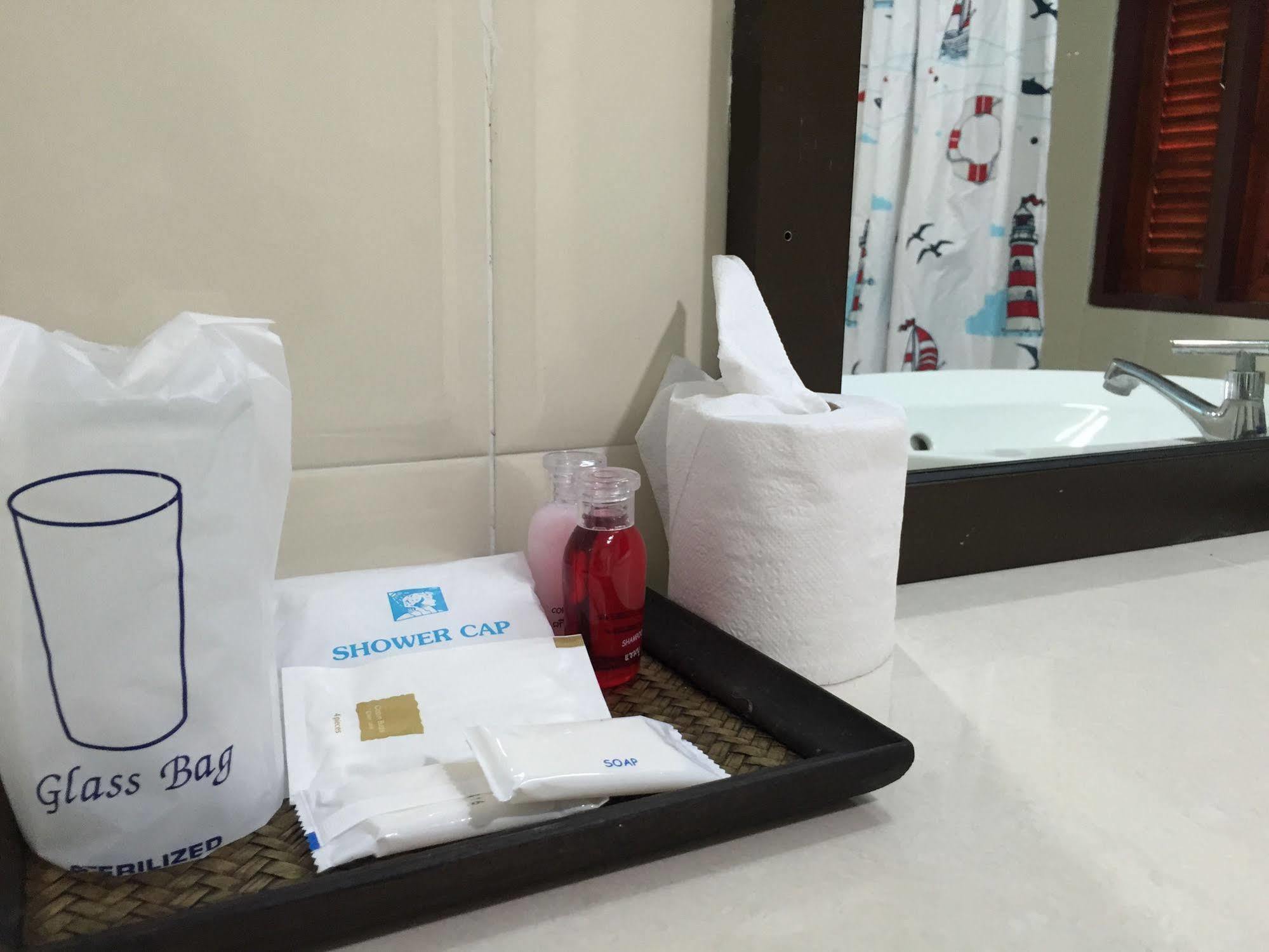 Toh Buk Seng Ayutthaya Hotel Esterno foto