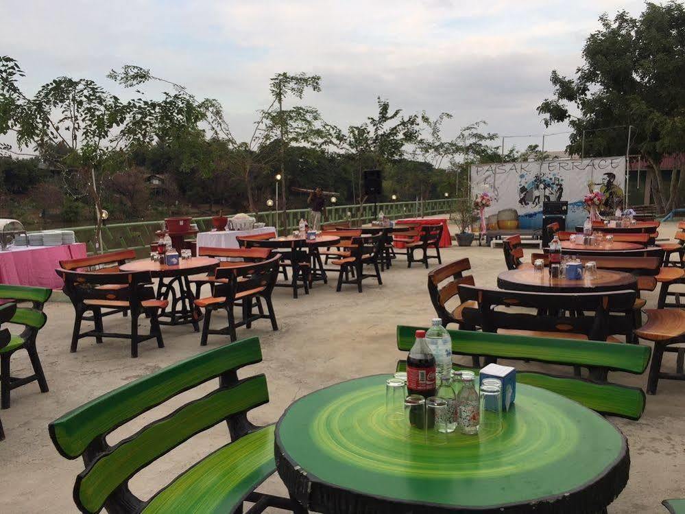 Toh Buk Seng Ayutthaya Hotel Esterno foto